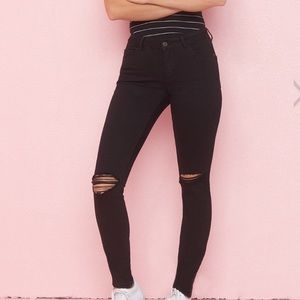 Black Distressed High-Rise Ripped Jeans - 0